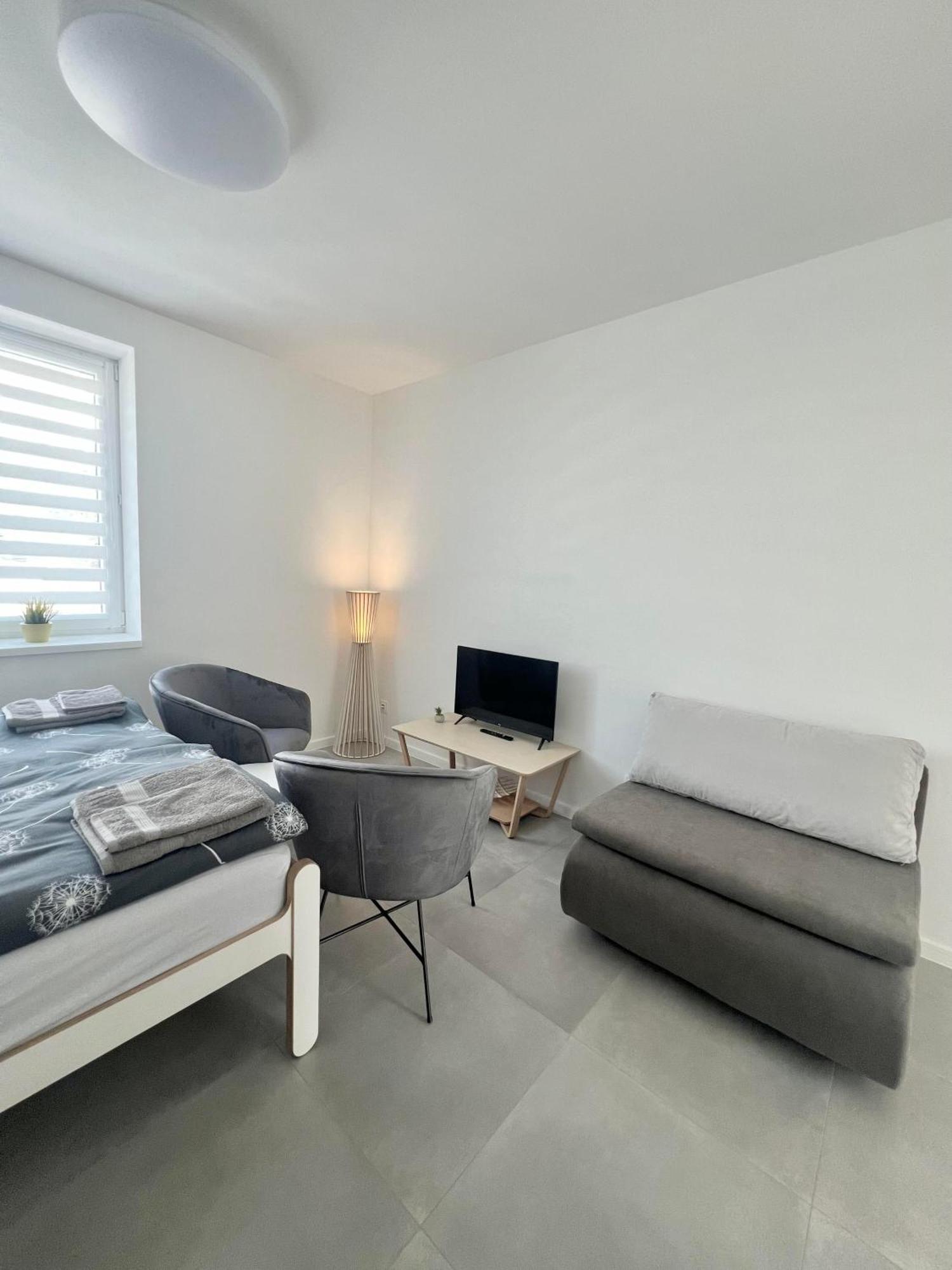2 Moderne Apartmany 19 A 95 V Sukromi V Centre Mesta Turčianske Teplice Exterior foto